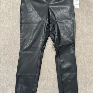 Women’s INC International Concept Black Faux Leathers Leggings NWT size 4